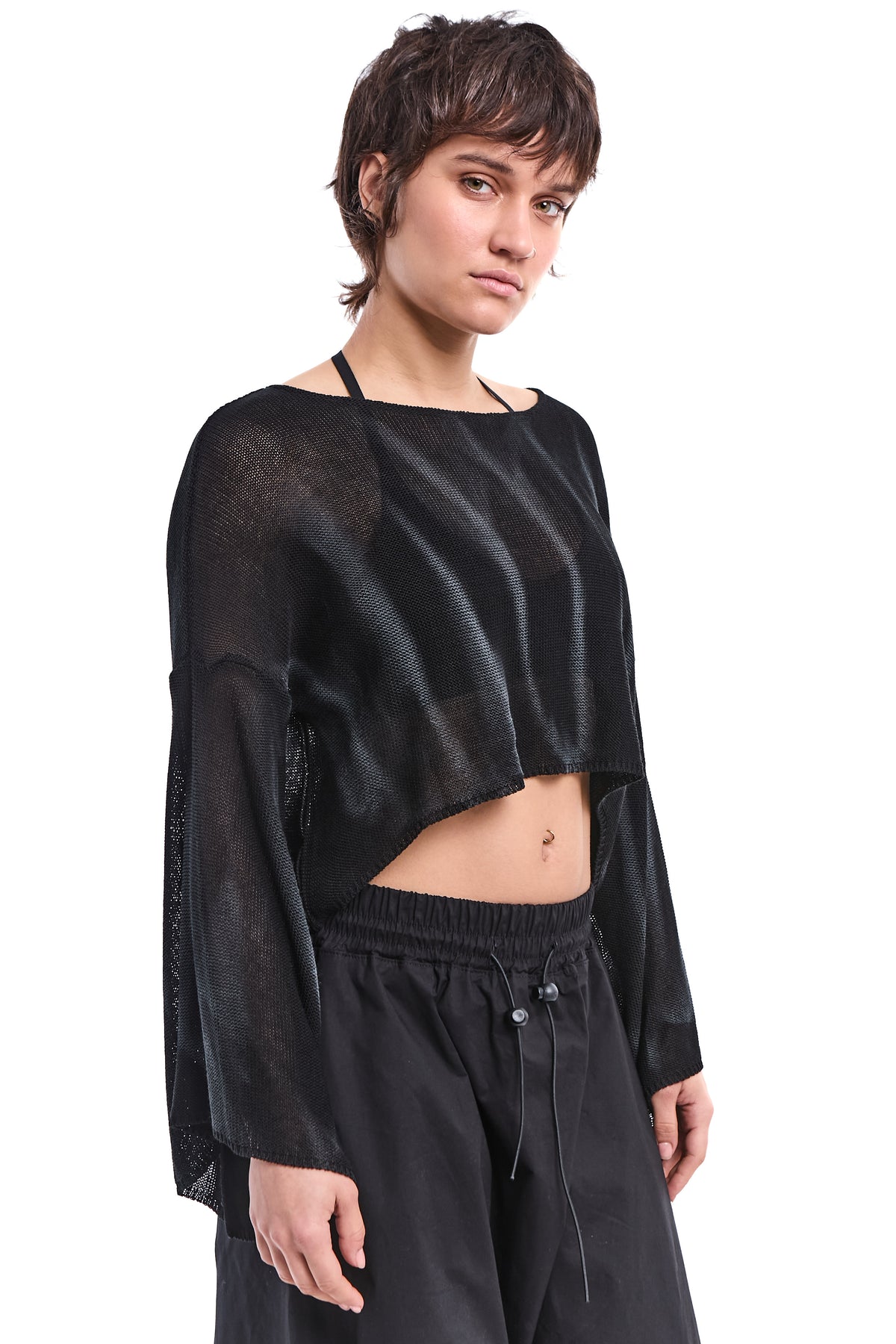 BLACK SPRAYED CROPPED KNITWEAR
