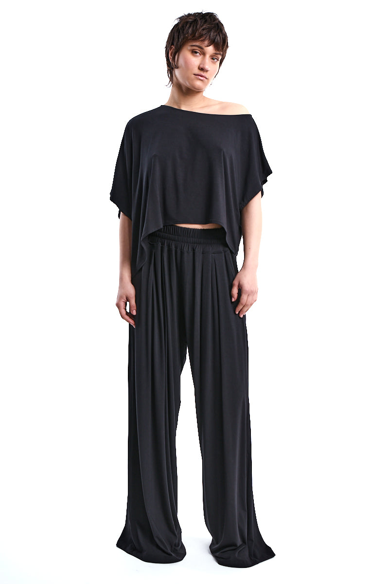 BLACK ASYMMETRIC BAMBOO CROP TOP