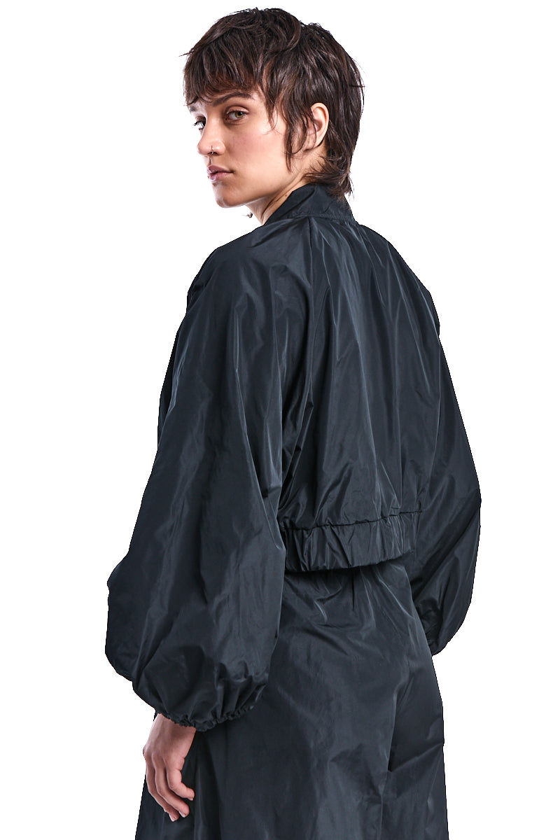 BLACK OVERSIZED CROPPED BOMBER