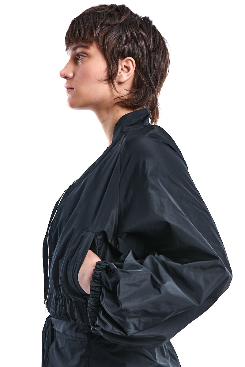 BLACK OVERSIZED CROPPED BOMBER