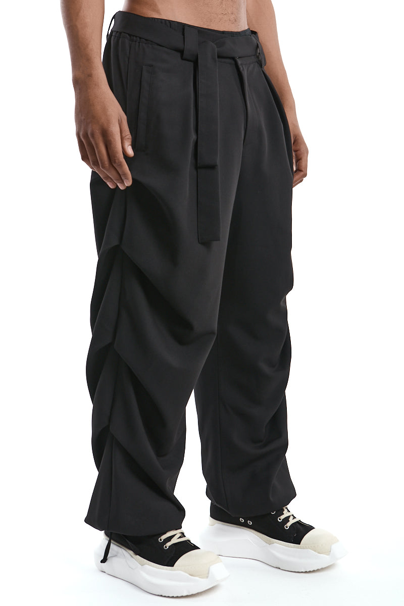 OVERSIZED FLUID-STRETCH TROUSERS