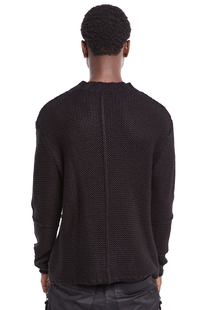 BLACK EMBOSSED SEAMS SWEATER