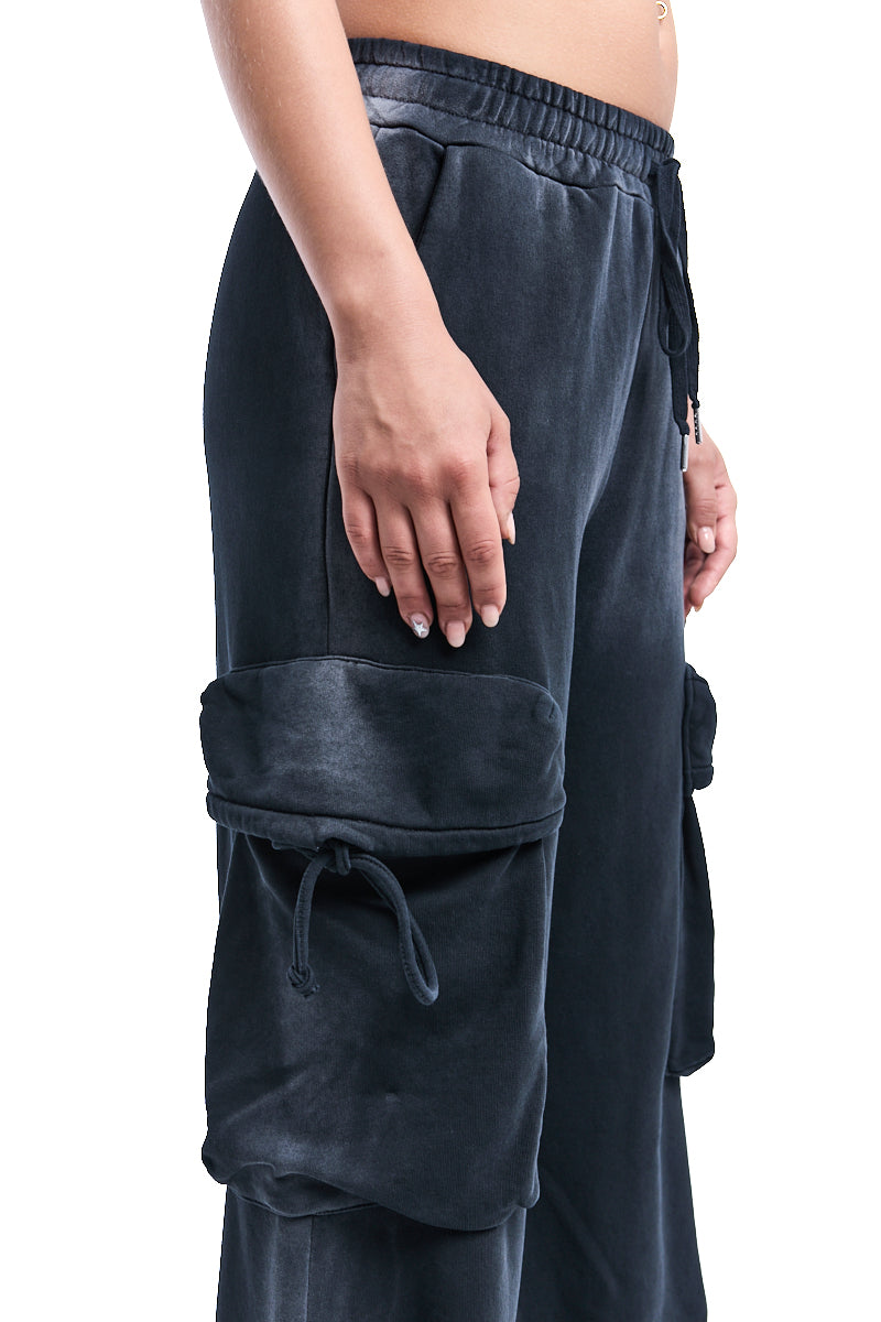DYED FLEECE CARGO WIDE PANTS