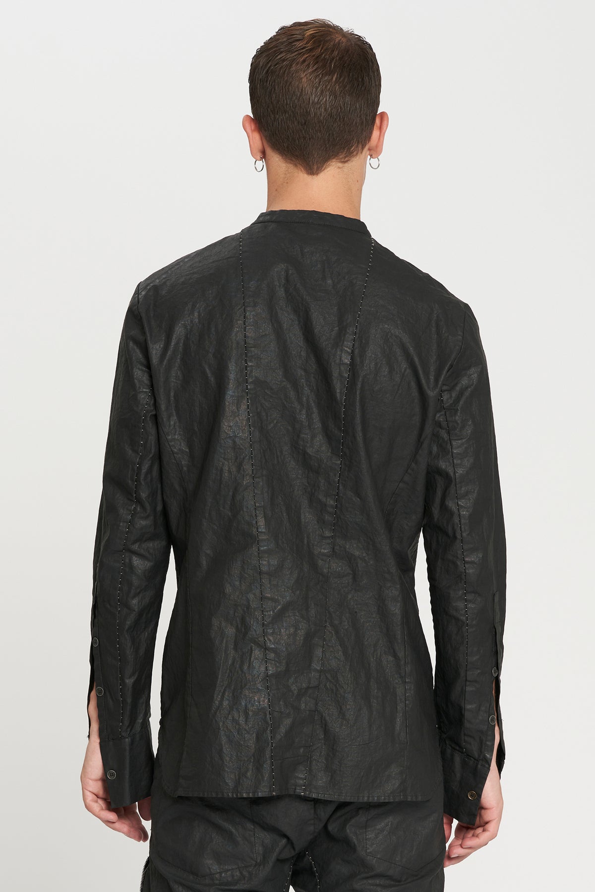 BLACK COLLARLESS SHIRT