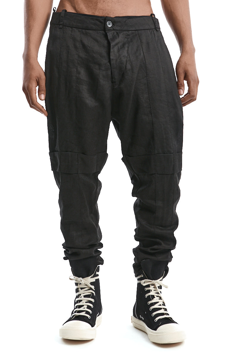 BLACK BAGGY PLEATED TROUSERS