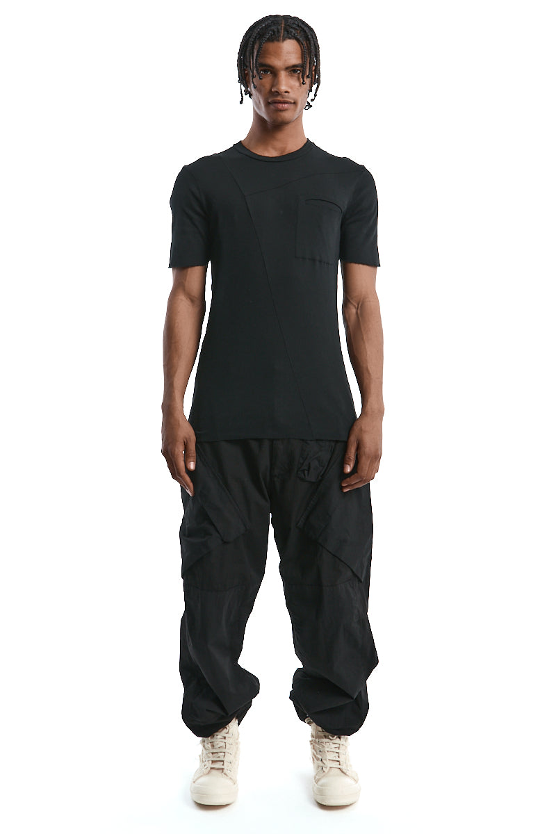 BLACK DIAGONAL POCKET RIB TEE