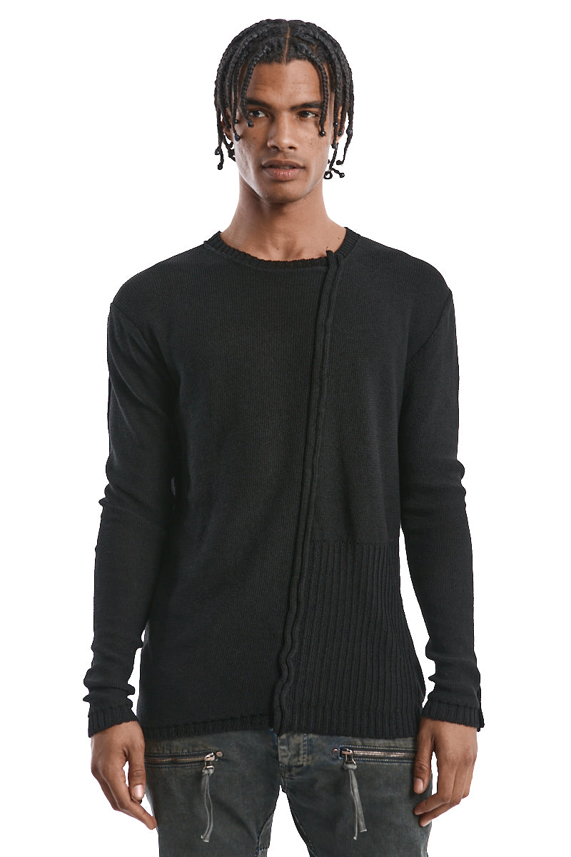 BLACK KNITTED EXTERNAL SEAM TOP