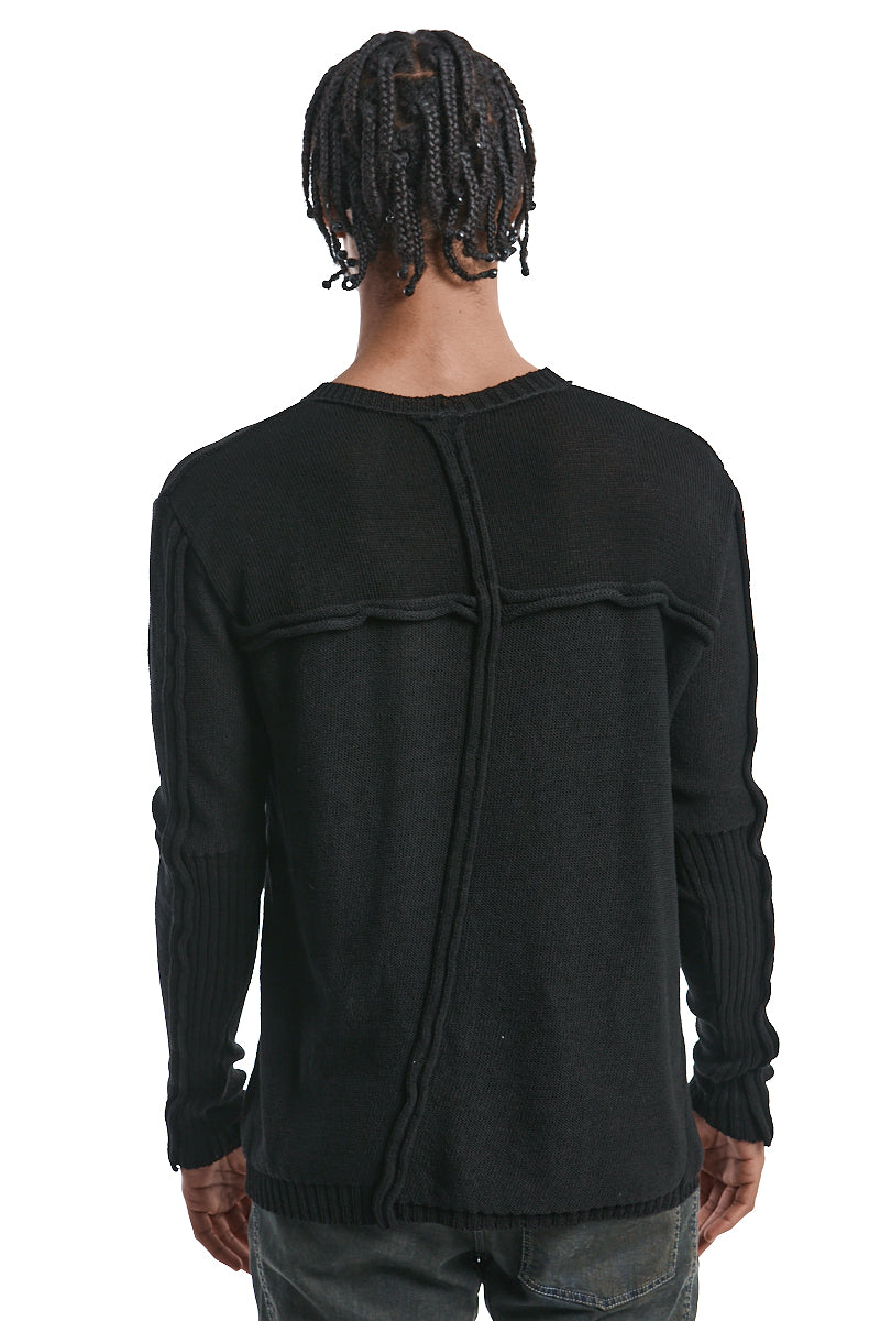 BLACK KNITTED EXTERNAL SEAM TOP