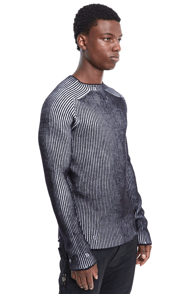 BLACK AND WHITE KNITTED WOOL JERSEY