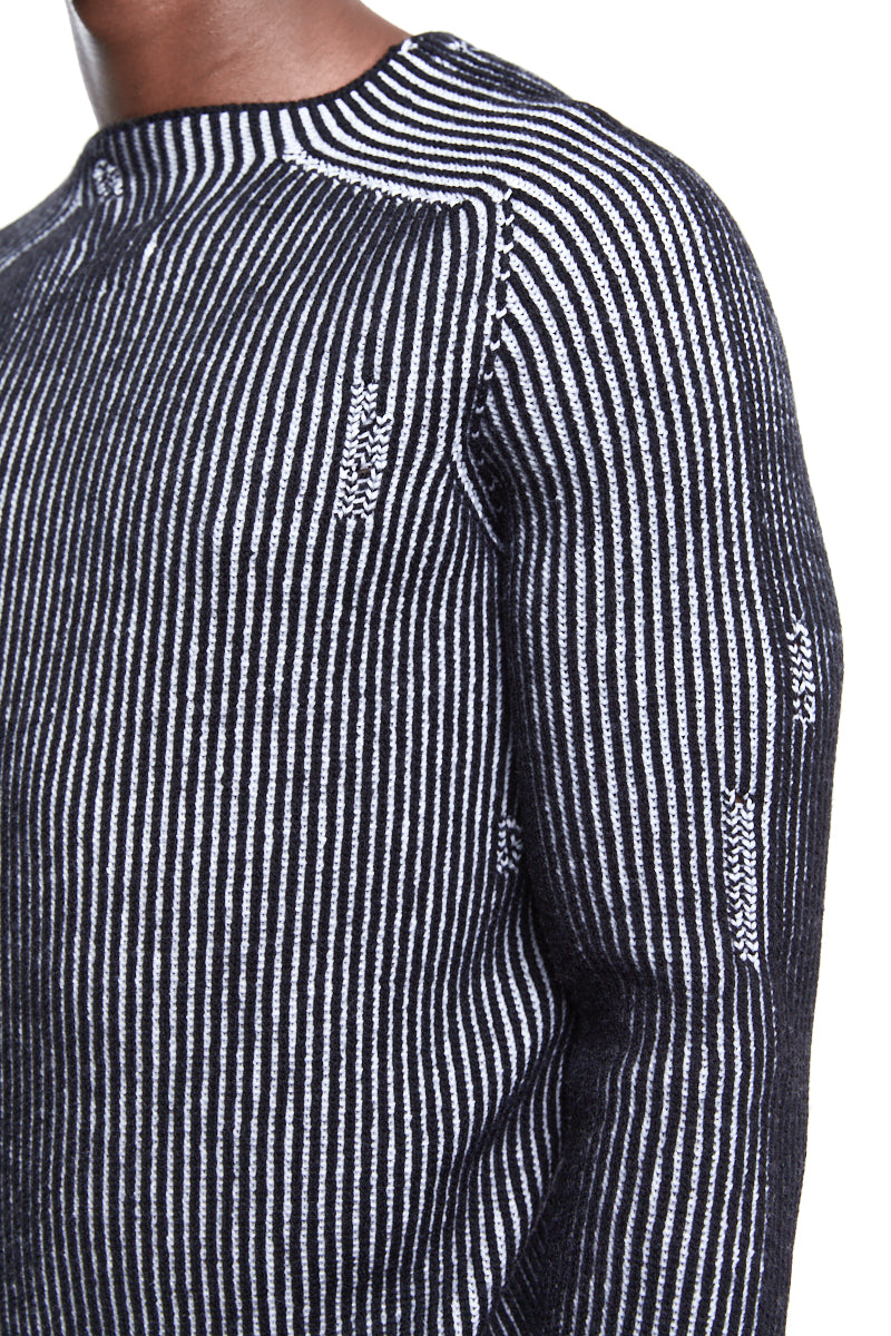 BLACK AND WHITE KNITTED WOOL JERSEY