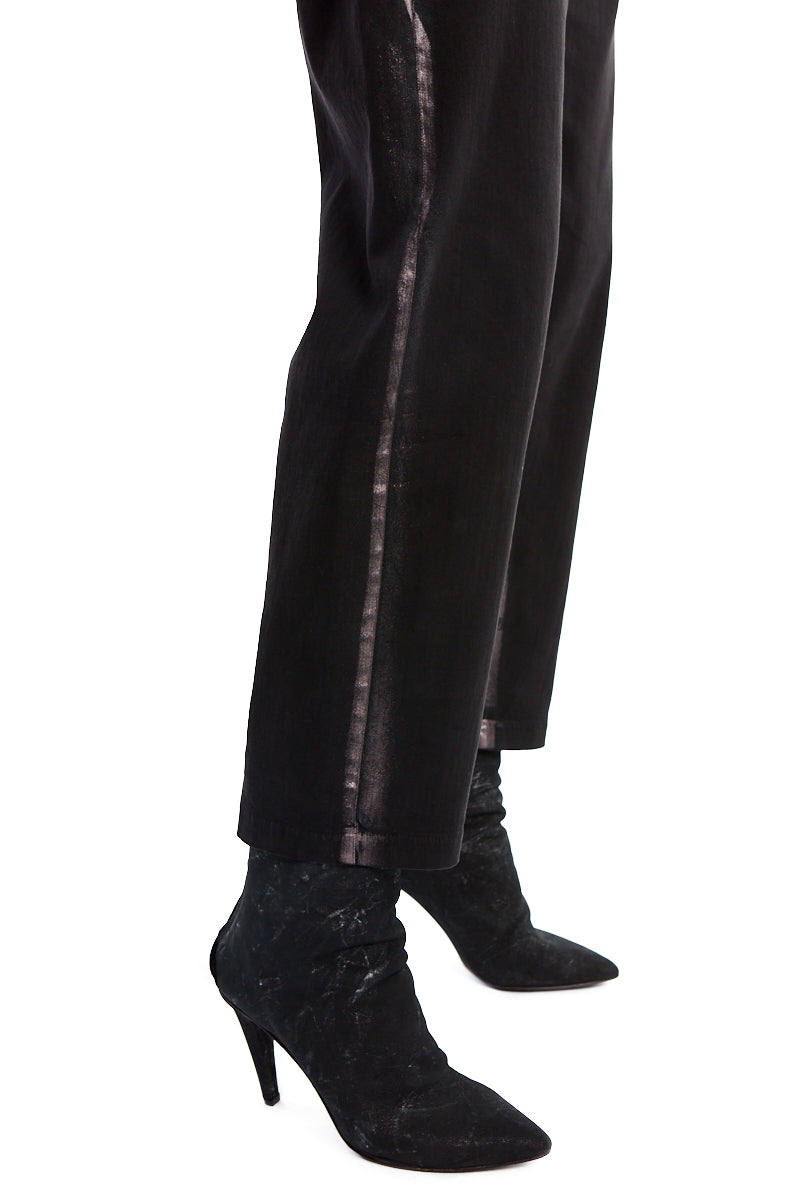 BLACK BRONCE EFFECT PANTS