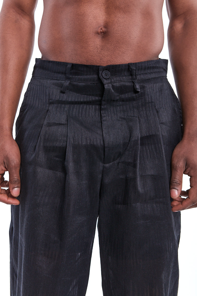 BLACK LINEN PLEATED SHORTS
