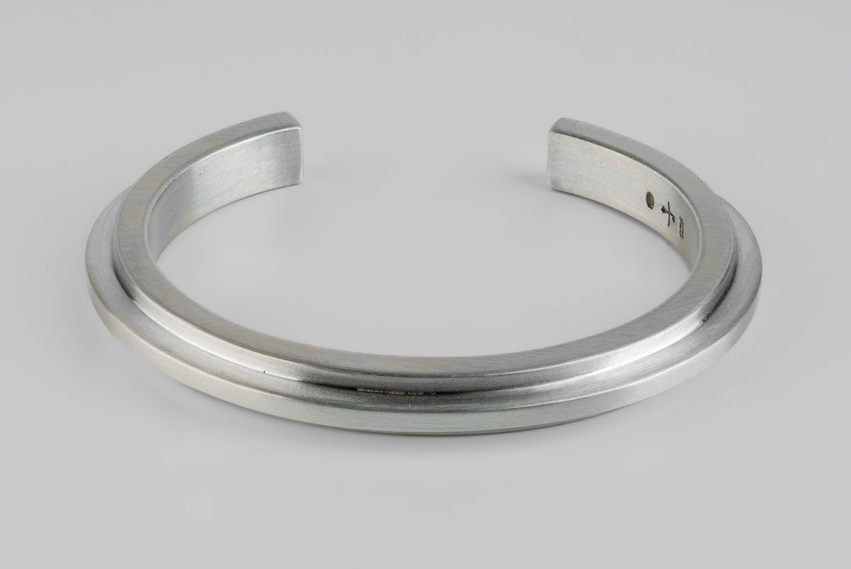Ultra Reduction Ridge Bracelet (7mm, MA)