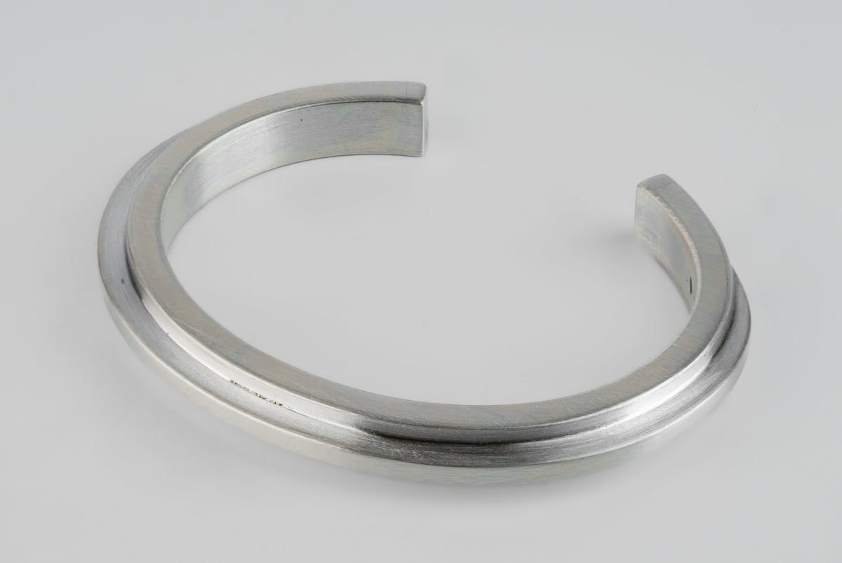 Ultra Reduction Ridge Bracelet (7mm, MA)