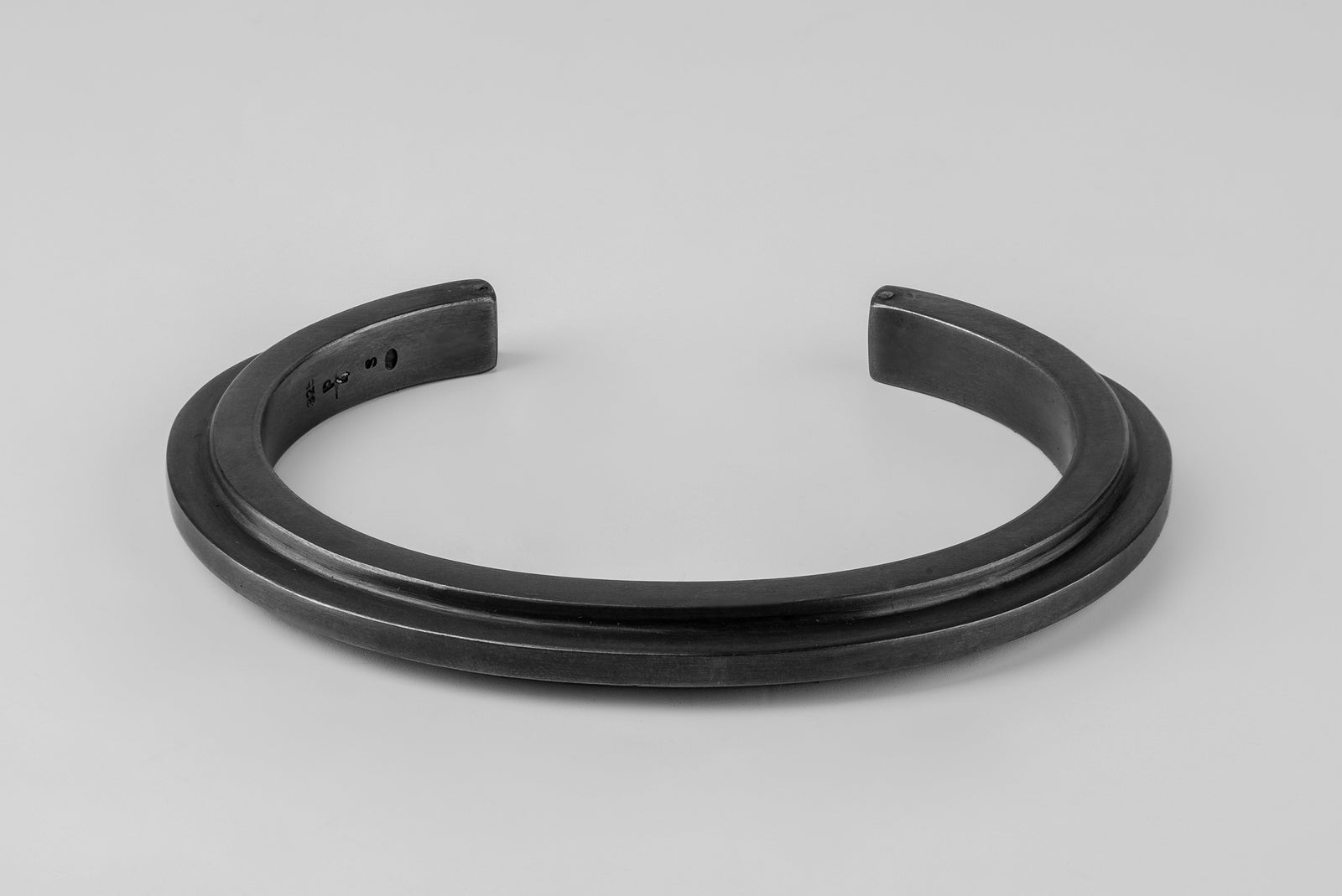 Ultra Reduction Ridge Bracelet (7mm, KA)
