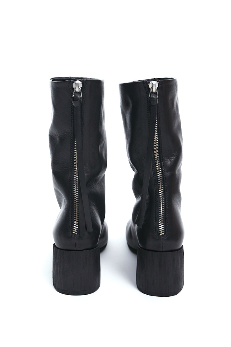 NO DRAMA LEATHER BOOTS