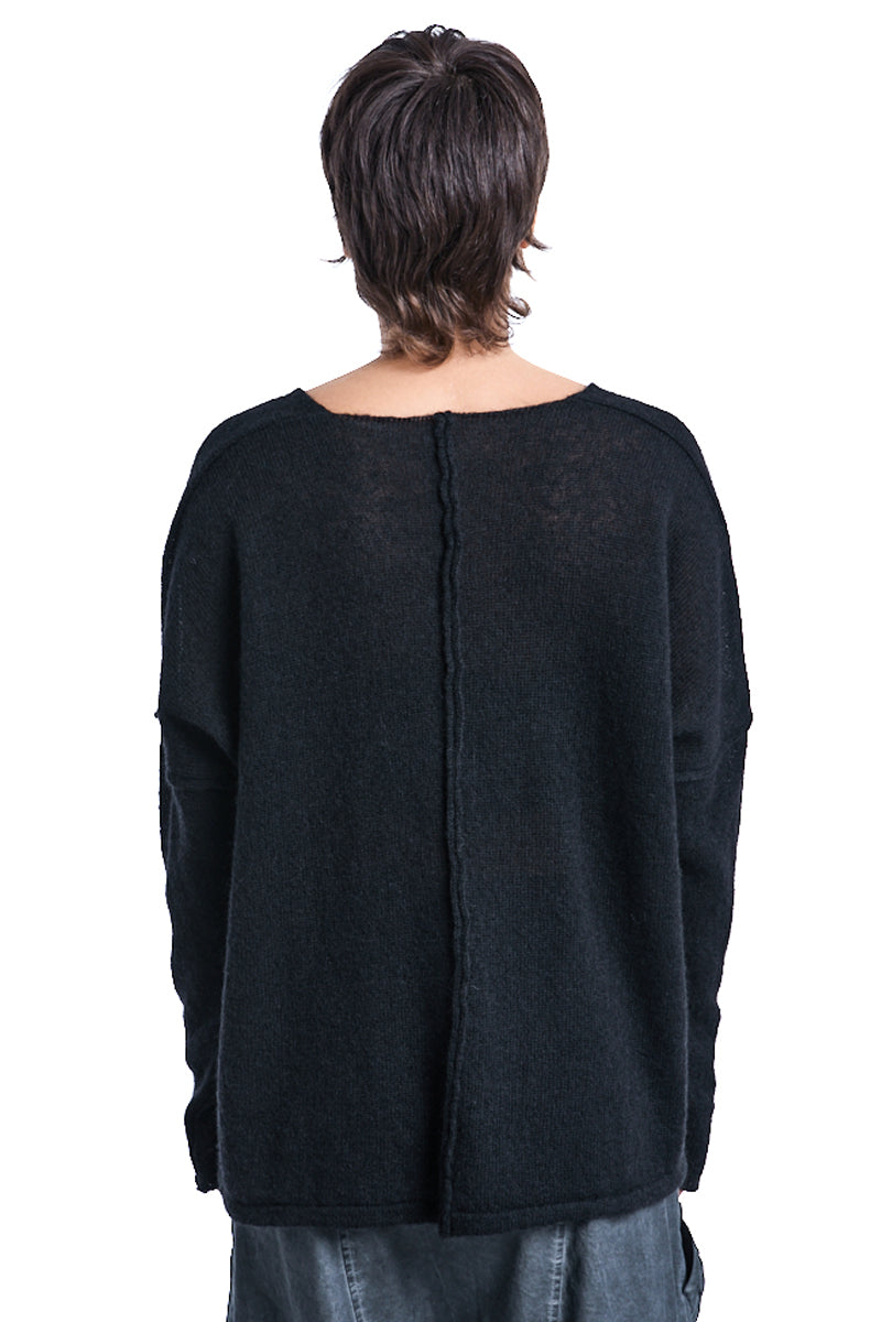 BLACK JUMPER WITH REMOVABLE SNOOD