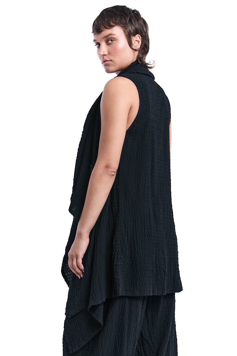 BLACK CRINKLED SOFT GILET