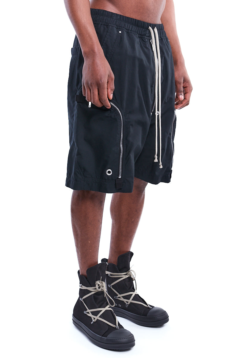 BLACK BAUHAUS SHORTS