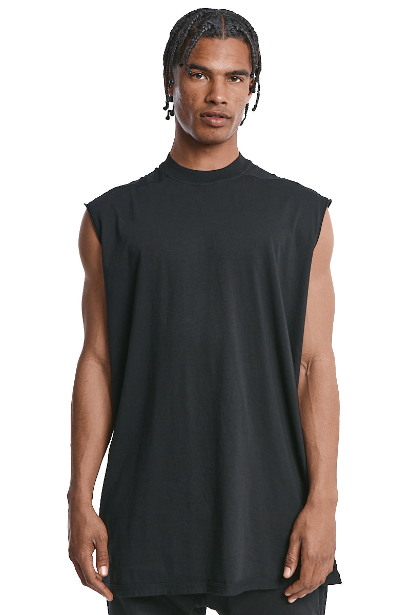 BLACK TARP TEE