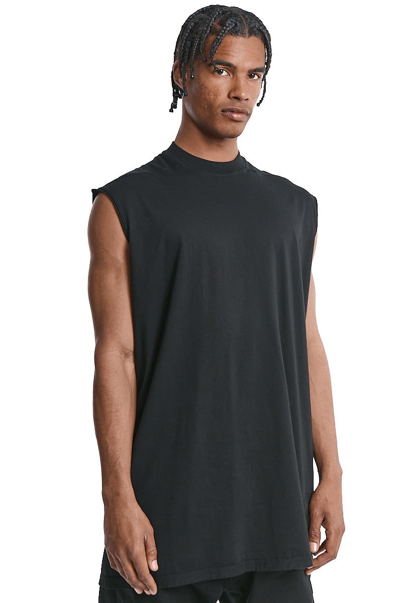 BLACK TARP TEE
