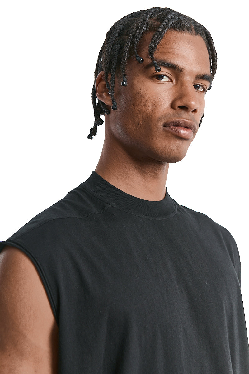 BLACK TARP TEE