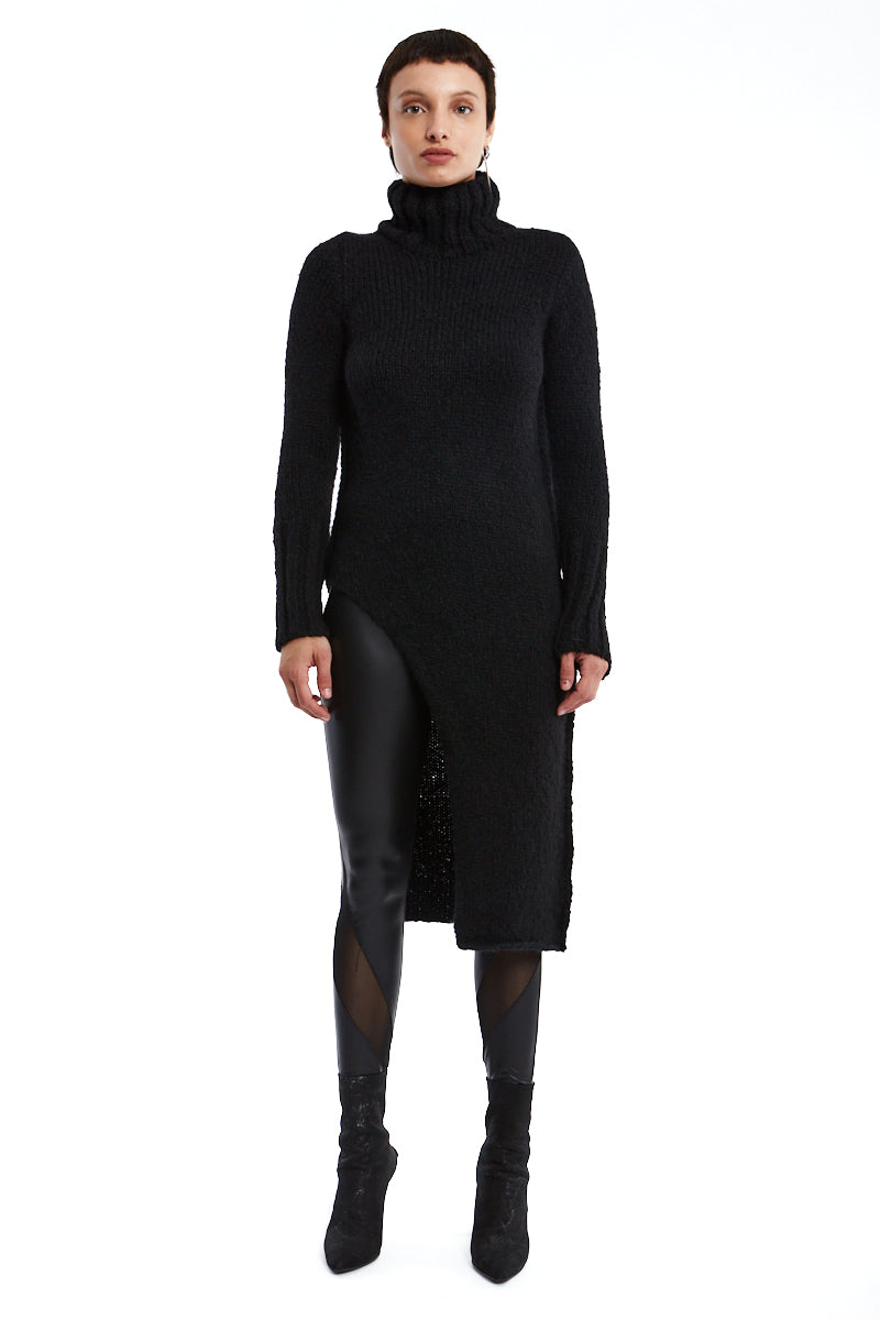 HIGH NECK CHUNKY TOP