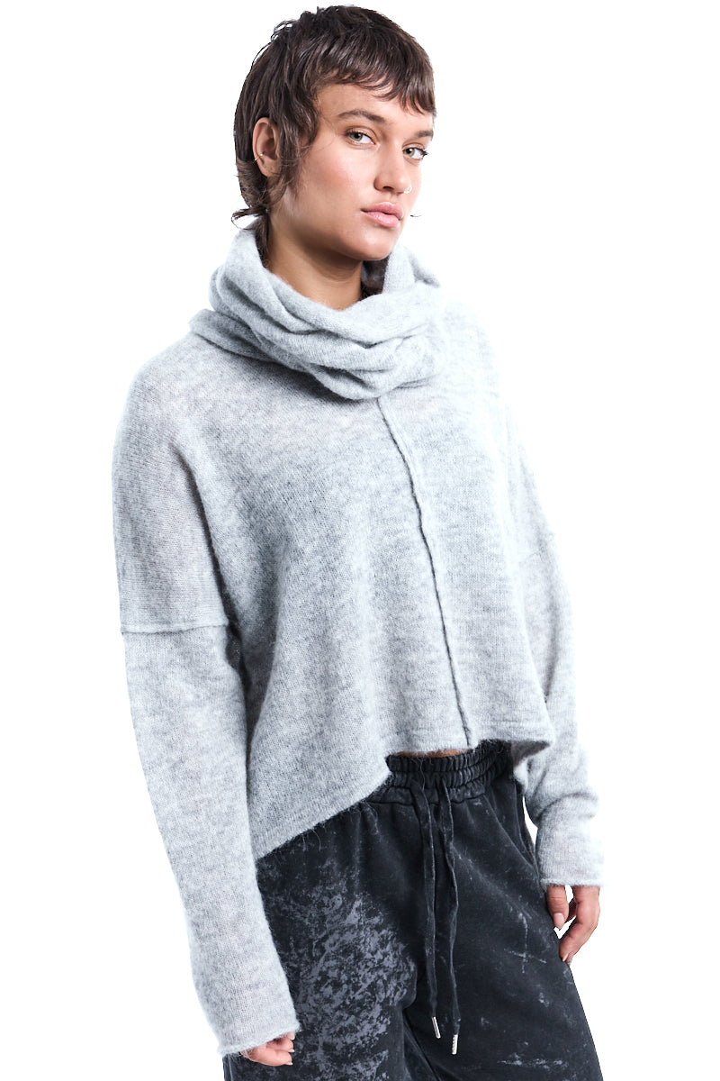 PEARL JUMPER WITH REMOVABLE SNOOD