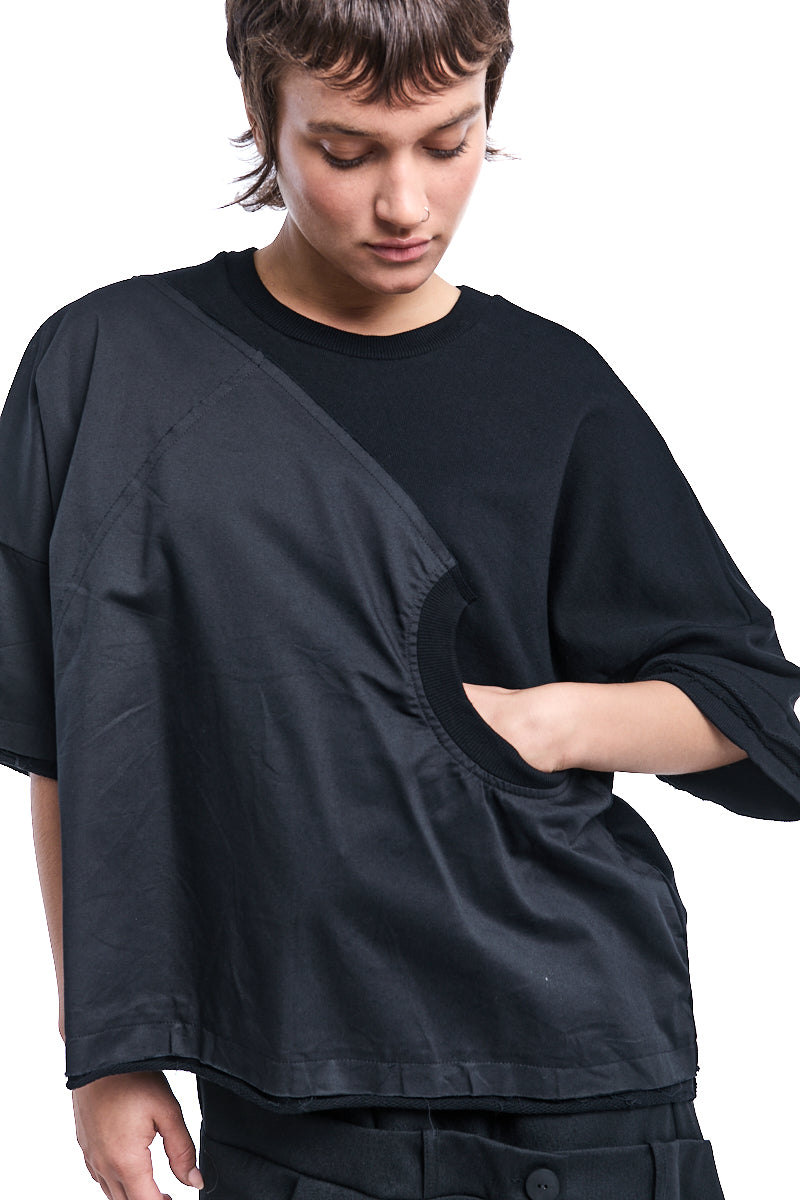 BLACK OVERSIZE TOP