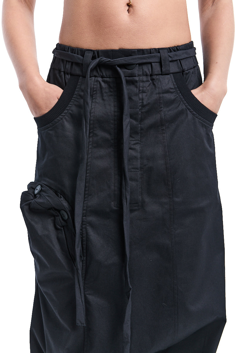BLACK OVER DROPPED CROTCH PANTS