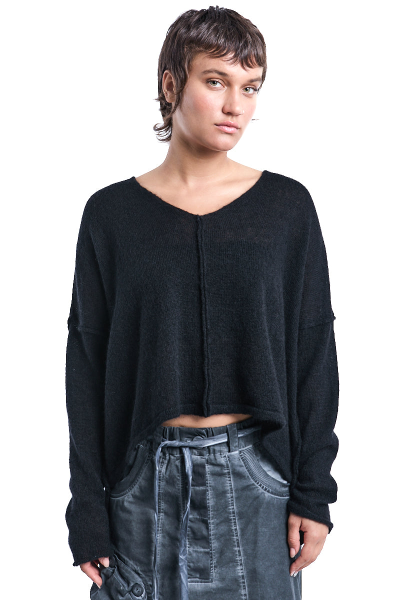 BLACK JUMPER WITH REMOVABLE SNOOD