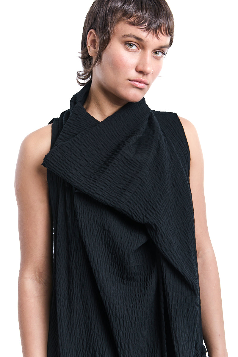 BLACK CRINKLED SOFT GILET