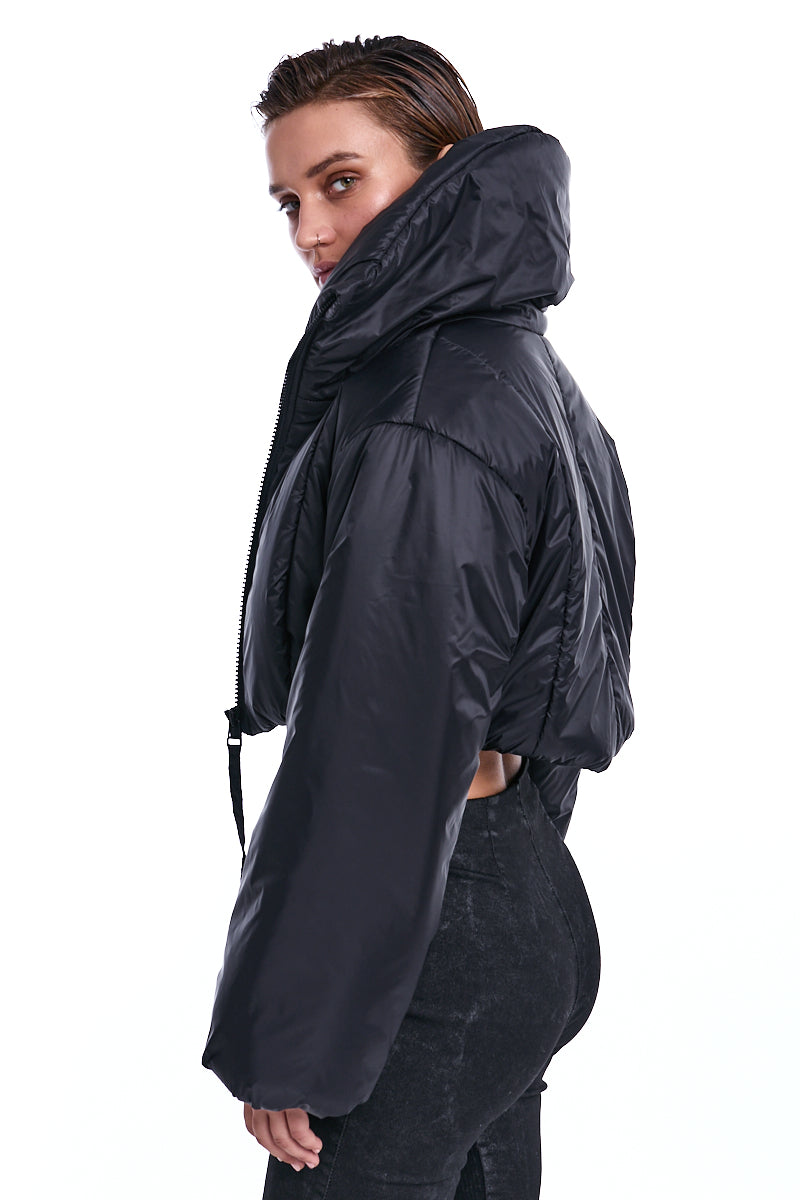 BLACK CROP PADDED JACKET