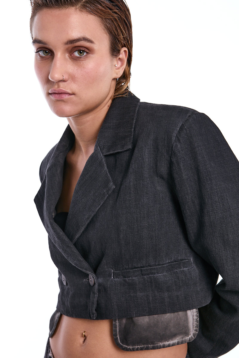 TRUFFLE OLD DYE DENIM CROP BLAZER