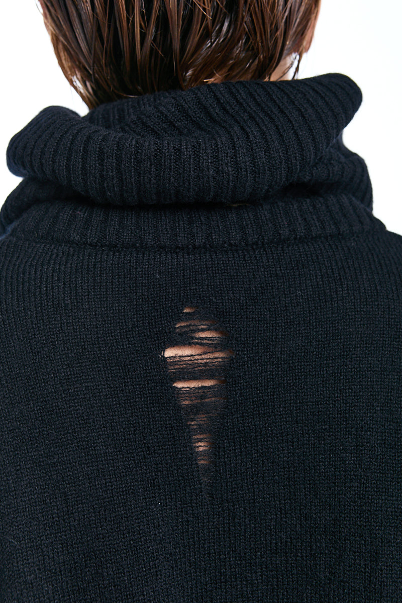 BLACK CROP WOOL SWEATER WITH SNOOD