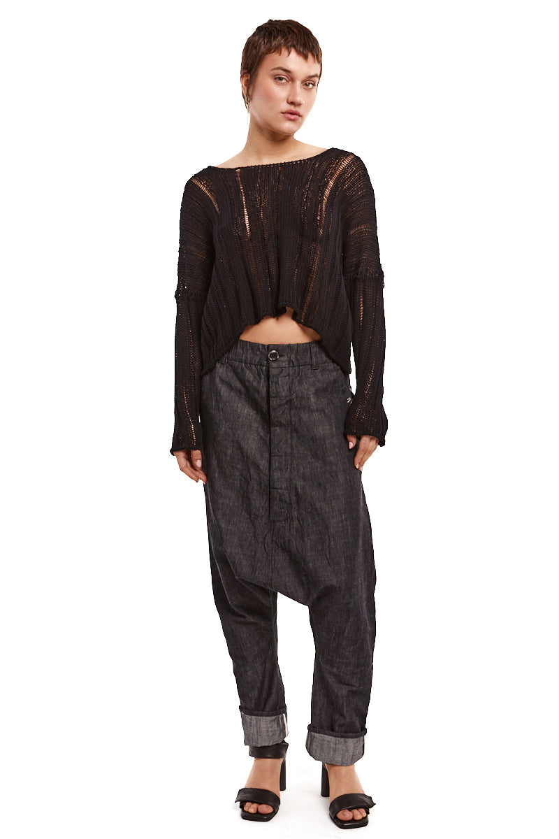 BLACK STRUCTURED KNITTED TOP