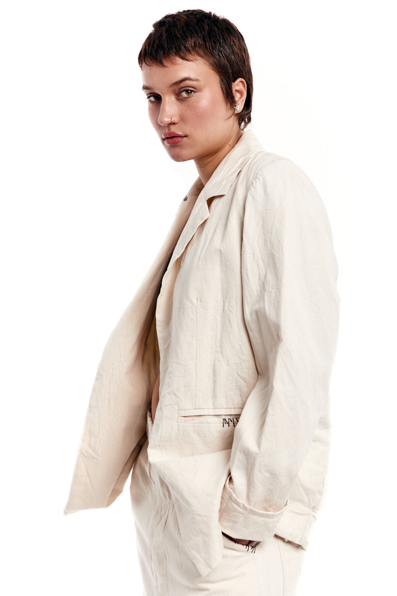 CREAM WRINKLED TEXTURED DENIM JACKET