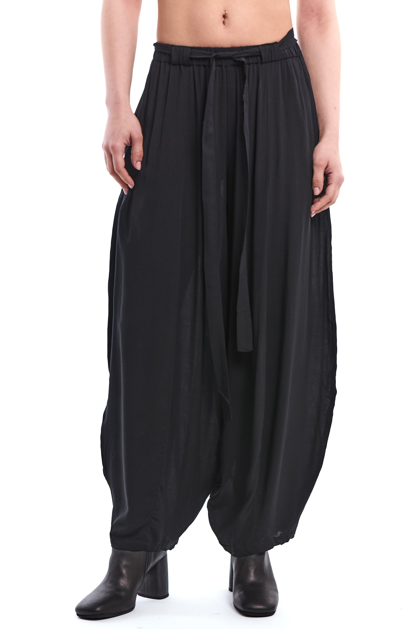 BLACK FLUID SLOUCHY VISCOSE PANTS