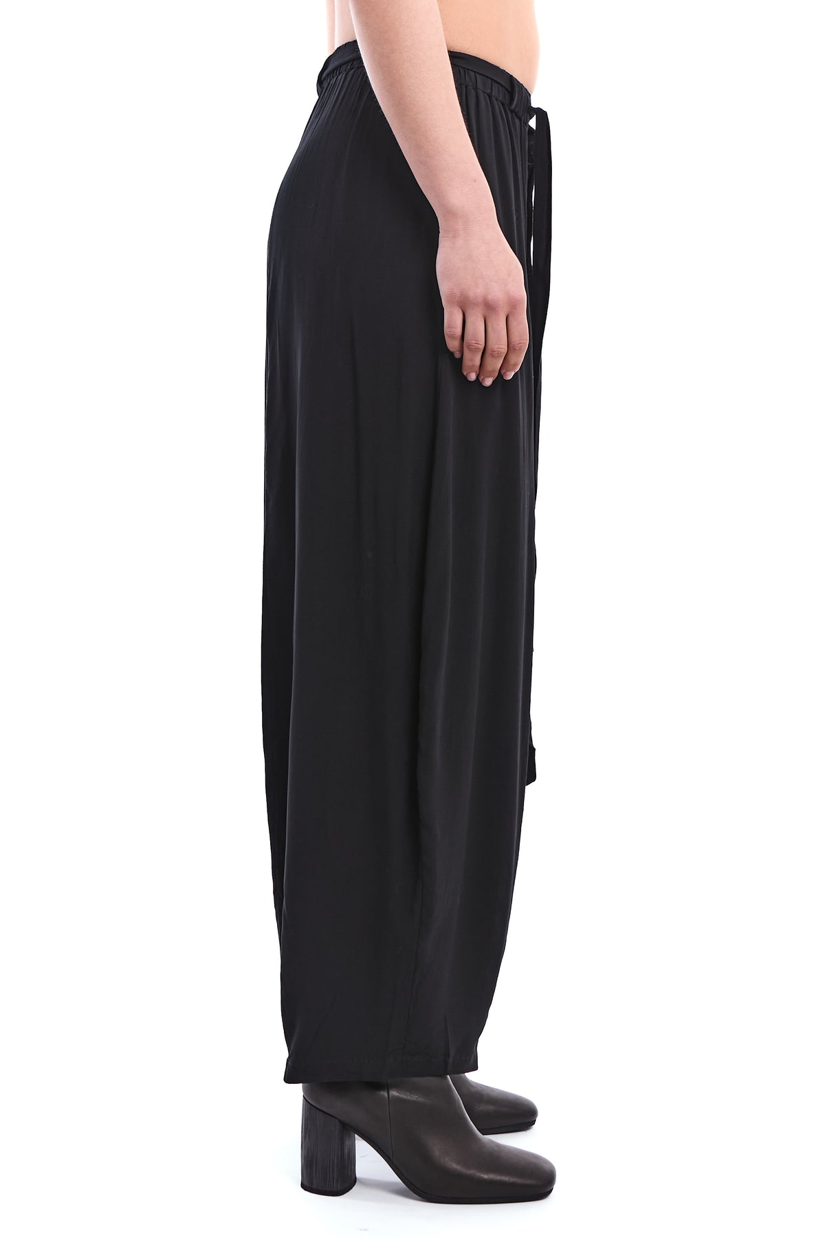 BLACK FLUID SLOUCHY VISCOSE PANTS