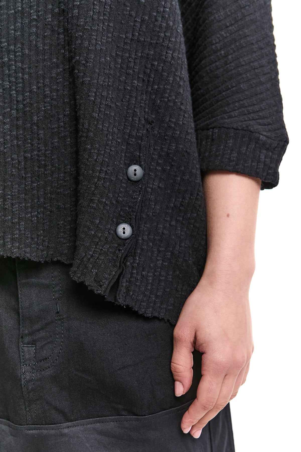SLOUCHY BUTTON-SLIT COTTON KNIT