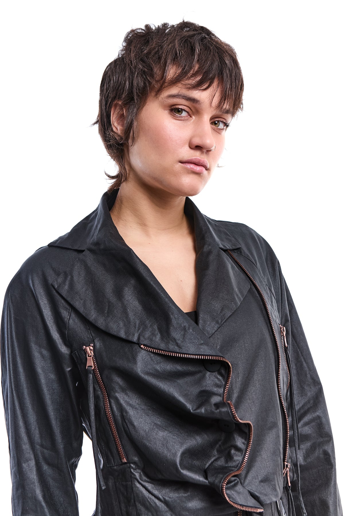 WAXED ASYMMETRIC LINEN-BAMBOO JACKET