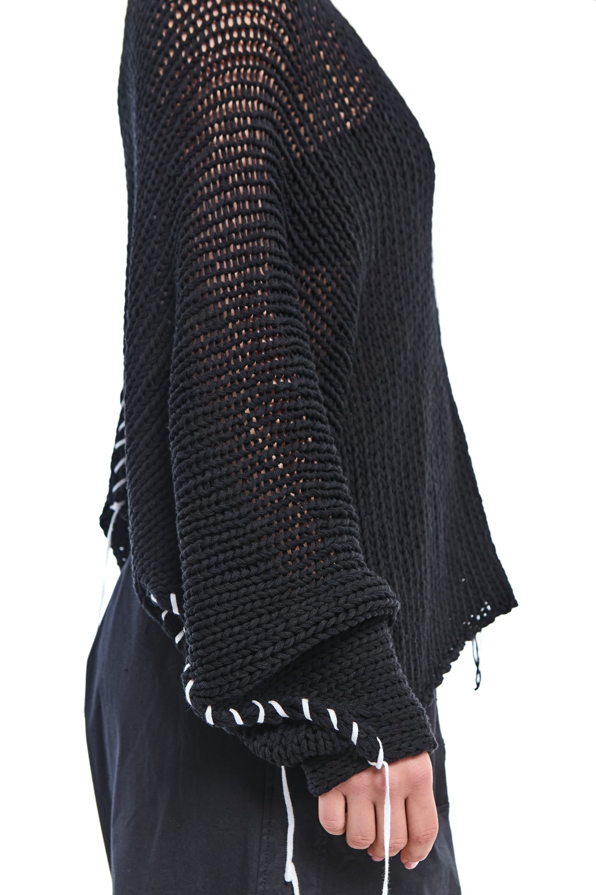 BLACK HAND-STITCHED RELAXED V-NECK KNIT