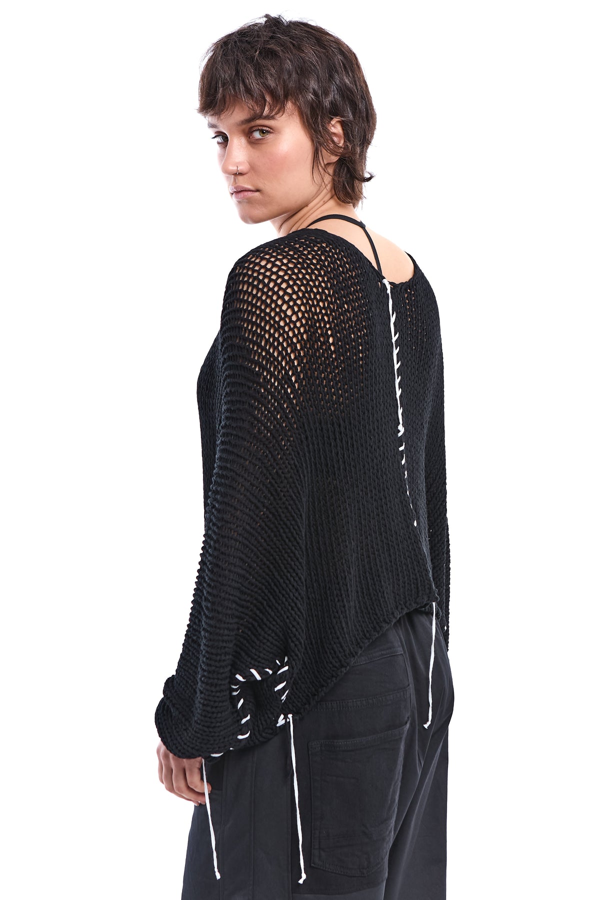 BLACK HAND-STITCHED RELAXED V-NECK KNIT