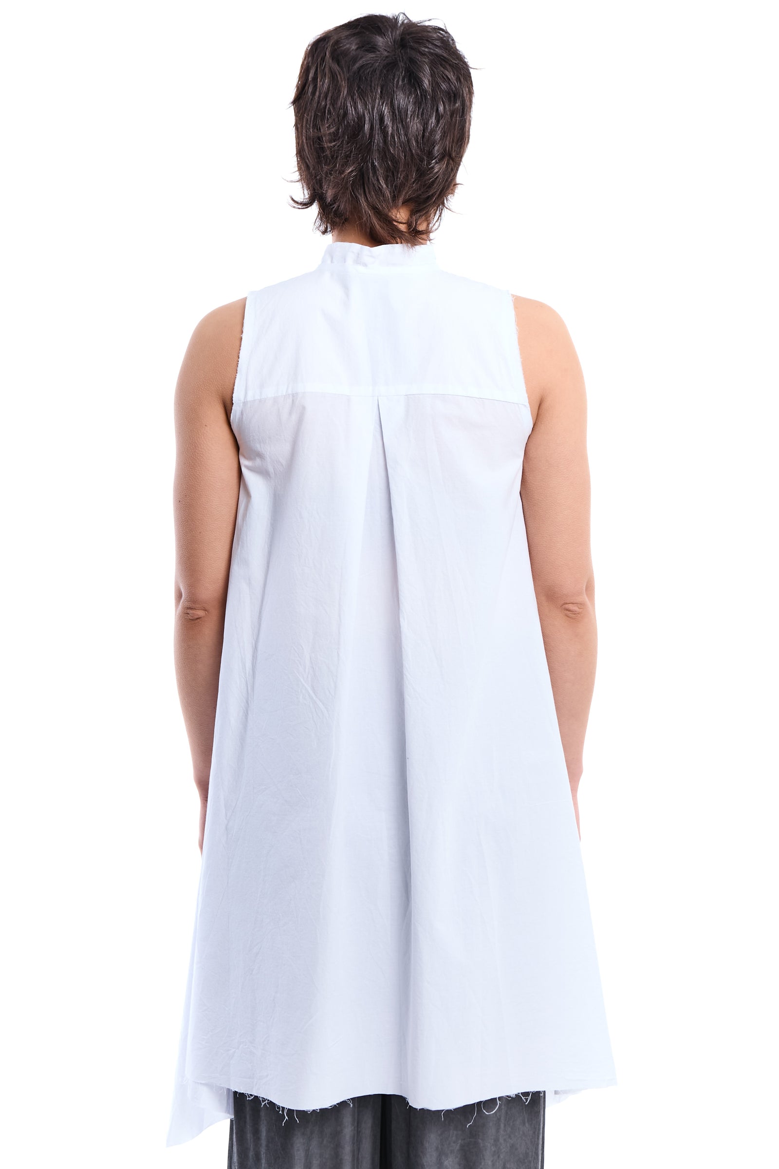 WHITE DIPPED-HEM BAND-COLLAR BLOUSE