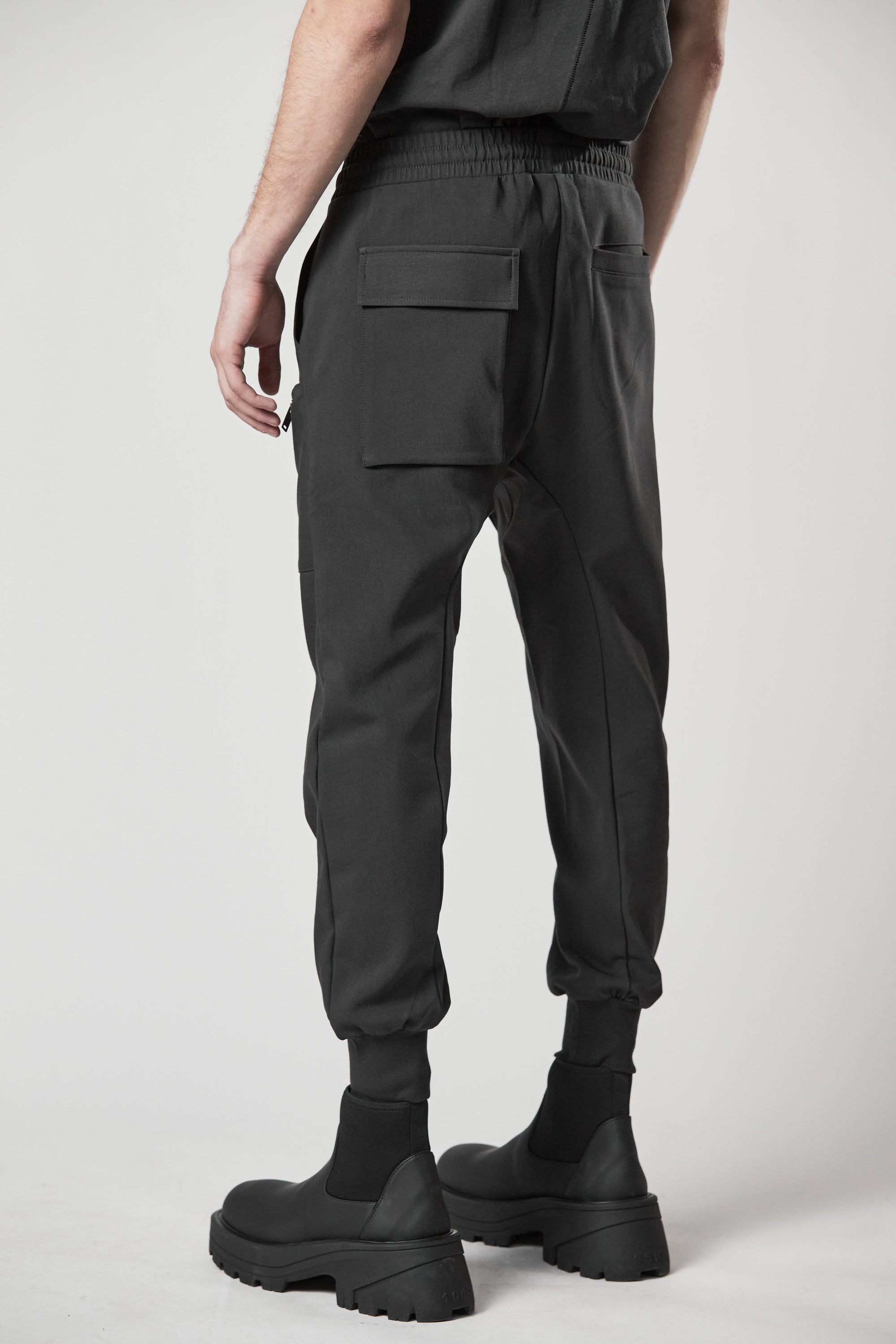 IRON GREY WOVEN CARGO TROUSERS