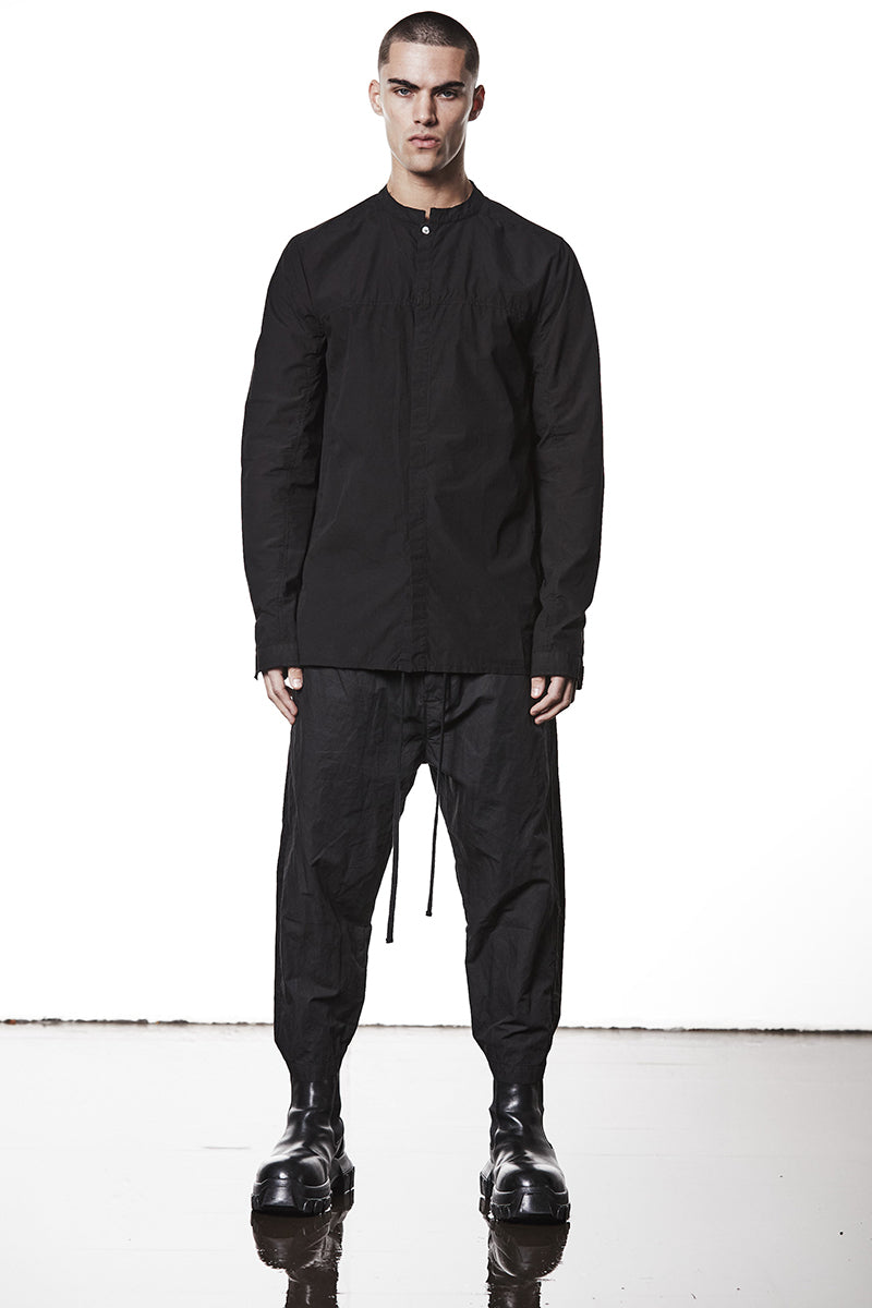 BLACK HIDDEN BUTTON SHIRT