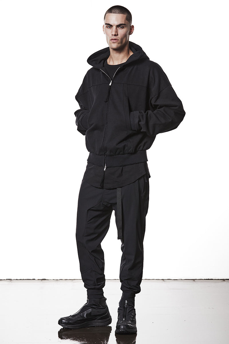 BLACK HOODED SWEAT JACKET