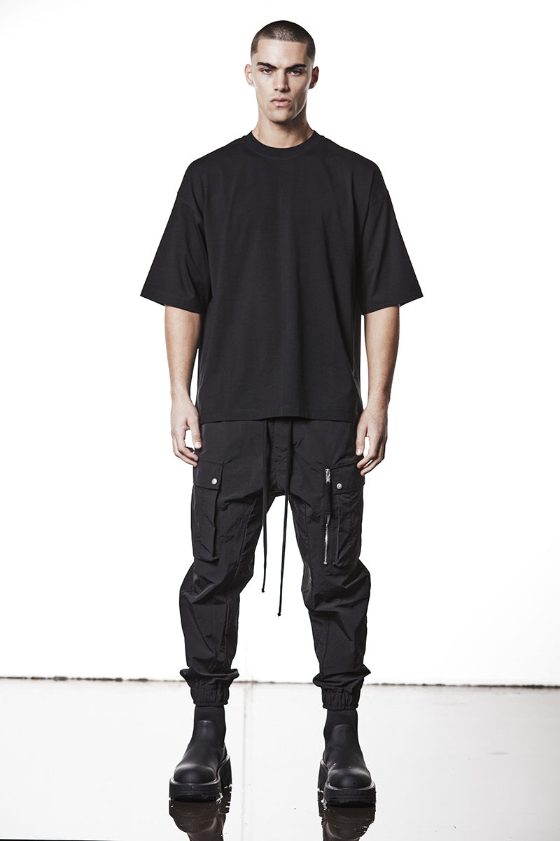 BLACK STRONG MODAL JERSEY OVERSIZED TEE