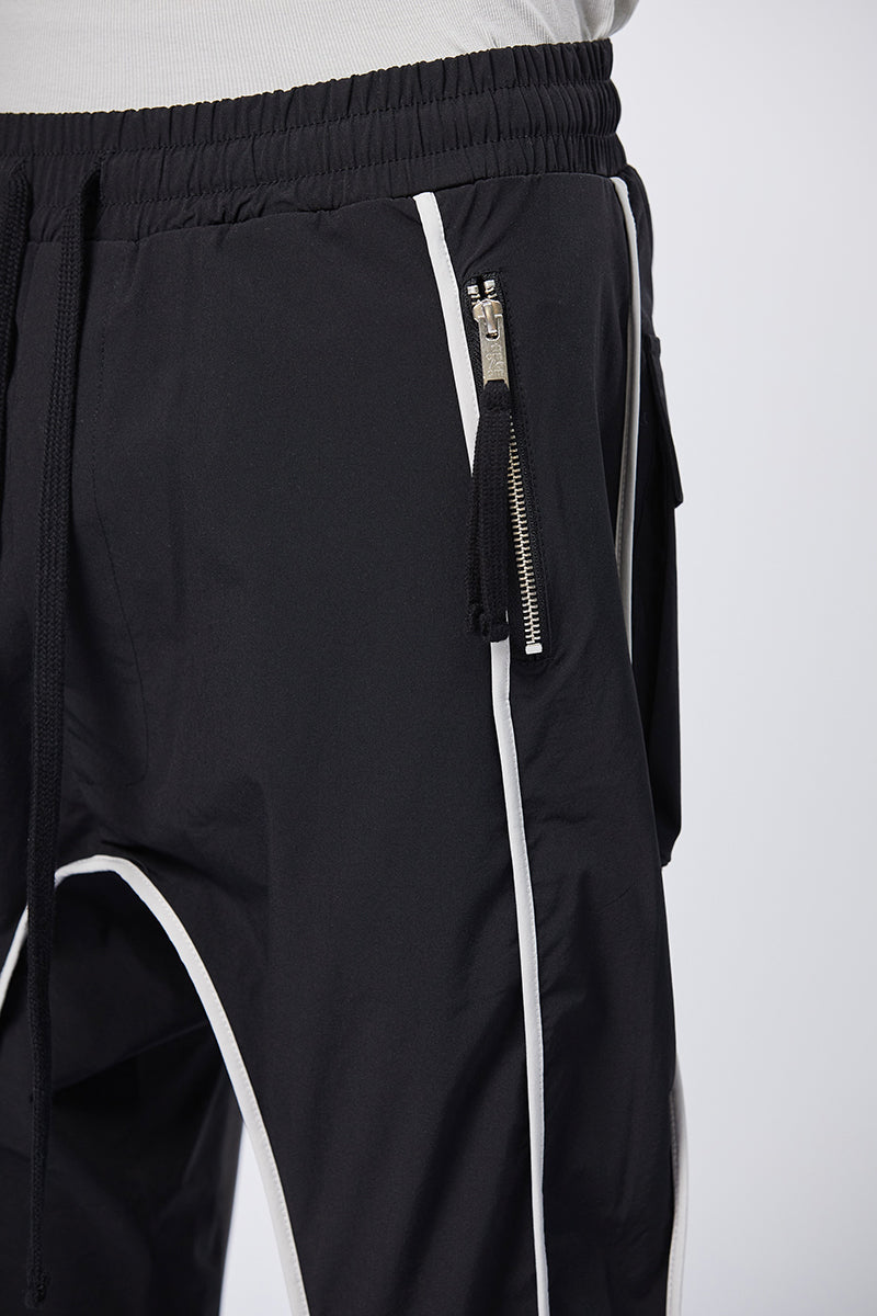 BLACK CONTRAST PIPINGS PANTS