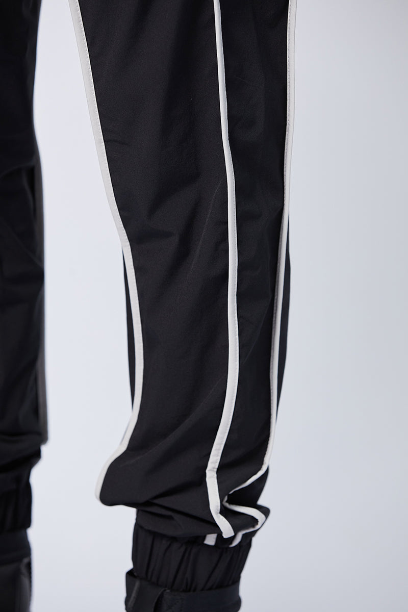 BLACK CONTRAST PIPINGS PANTS
